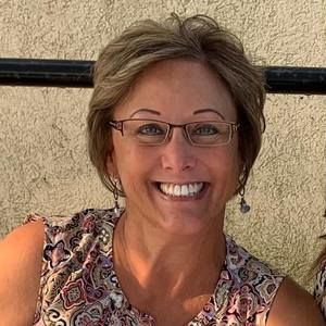 Meet your Posher, Lori